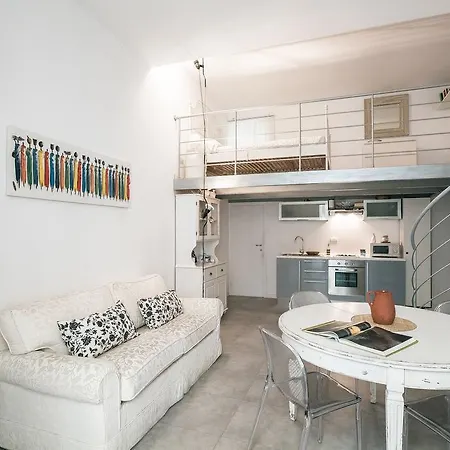 Domenichino Halldis Apartment Apartman *