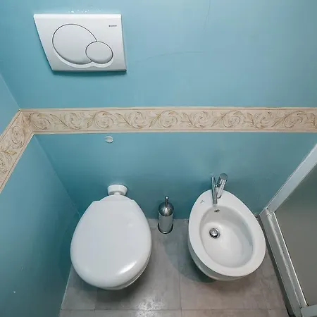 Domenichino Halldis Apartment *