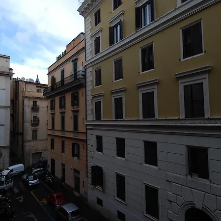 Domenichino Halldis Apartment Apartman *